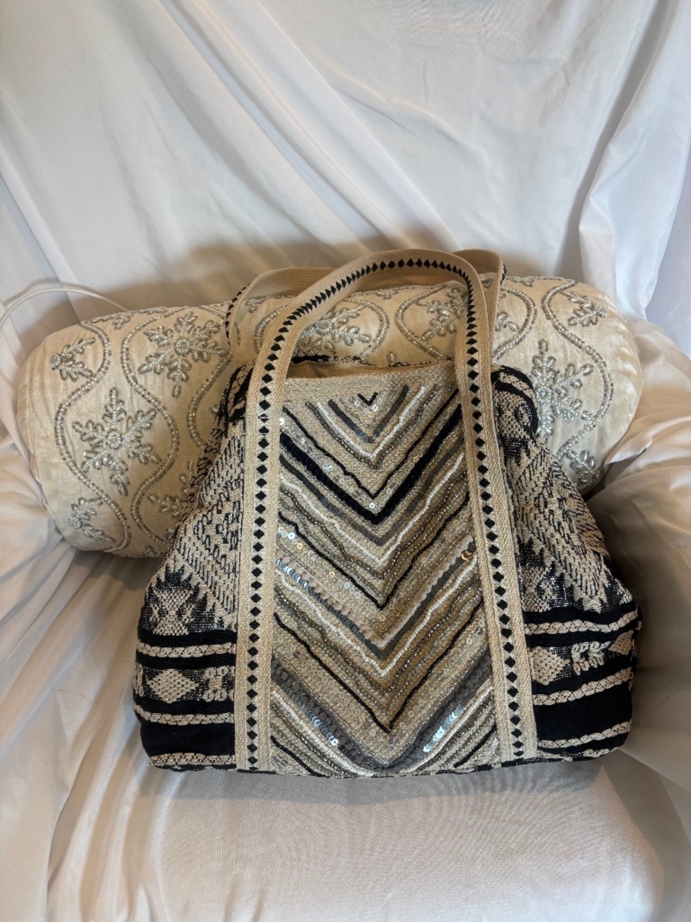 TRULY LOVLY HAND BEADED CARPET STYLE BAG